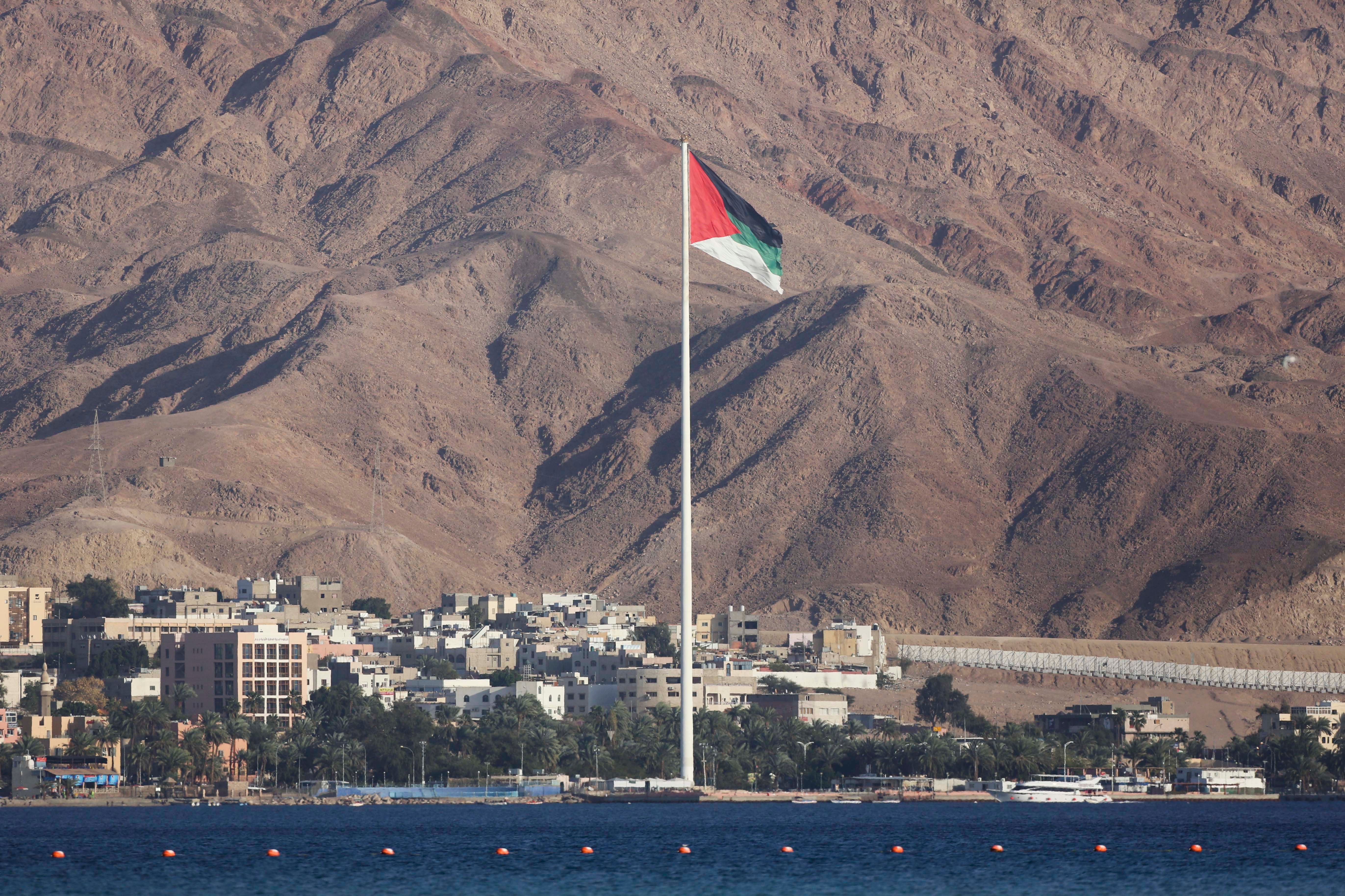 נתי שוחט, פלאש 90