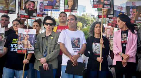 המבקר: פתחנו בביקורת על טיפול הממשלה בחטופים ובמשפחותם