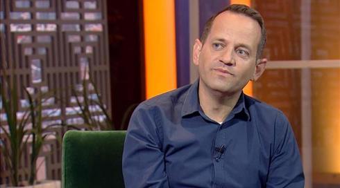 בין השמשות | עונה 3, פרק 57 - אוריה שביט