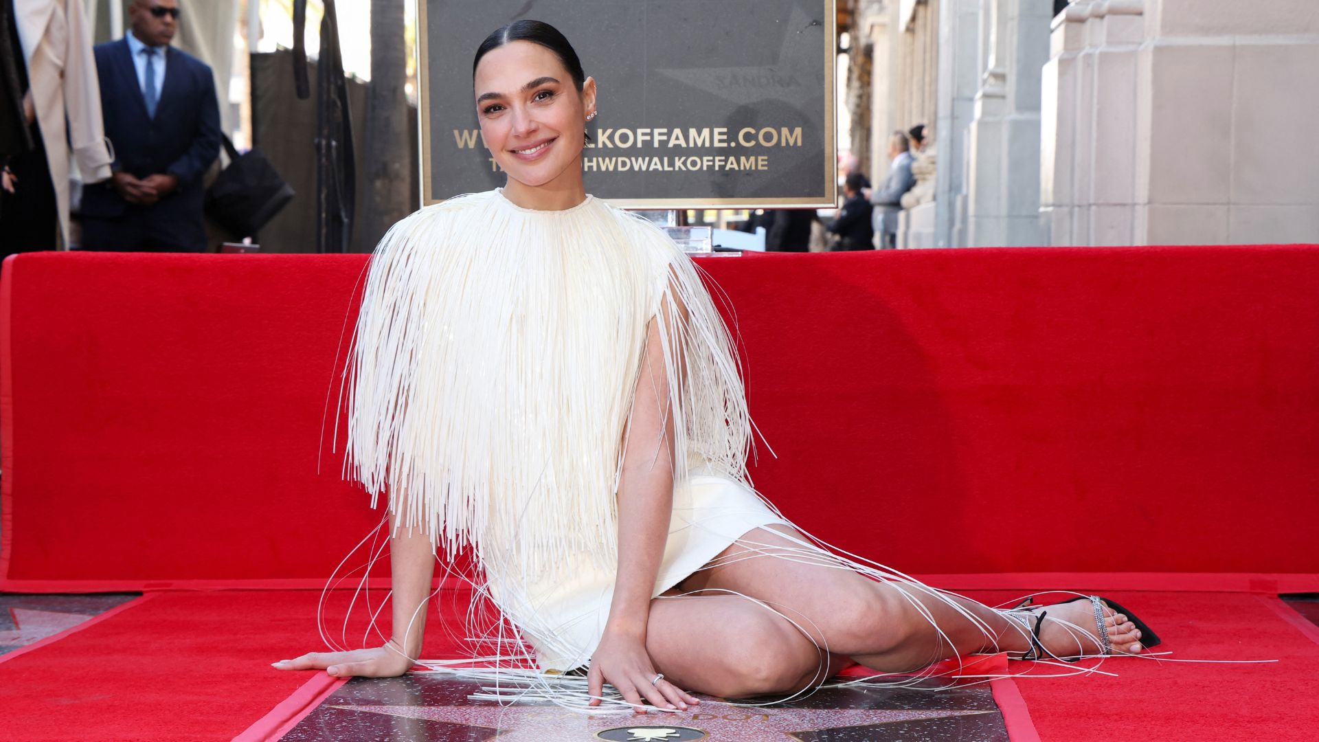 גל גדות בשדרת הכוכבים של הוליווד, הערב