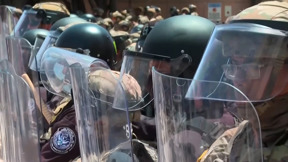 עוצר בלוס אנג'לס: מהומות ומאבק נגד גירוש מהגרים