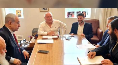 الخامسة في مكان مع يوسف شداد | 23.5.2023