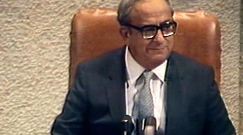 נשיא בגובה העיניים