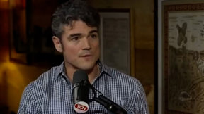 הבכיר האמריקני שיוצא נגד טראמפ, ישראל והמלחמה באיראן: מי אתה, ג'ון קנט?