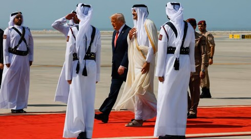 الامير تميم يستقبل ترامب