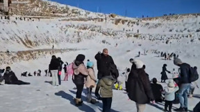 שלג בחרמון ונחלים שוצפים: מטיילים מכל הארץ הגיעו לגולן ולגליל