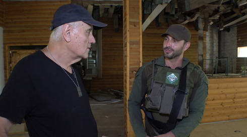 בין ההריסות: אורי לוי במטולה ובמנרה, 11 חודשים אחרי