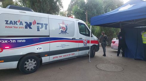 ניידת של זק"א בנחל הירקון