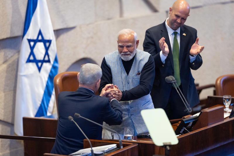 ראש ממשלת הודו נרנדרה מודי עם ראש הממשלה בנימין נתניהו בכנסת, פברואר 2026
