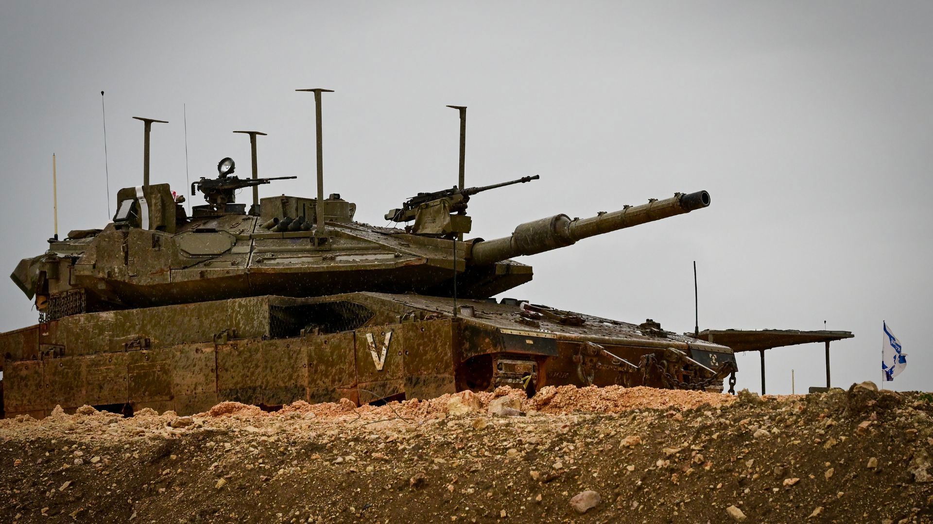 טנק צה"לי בגבול לבנון, החודש