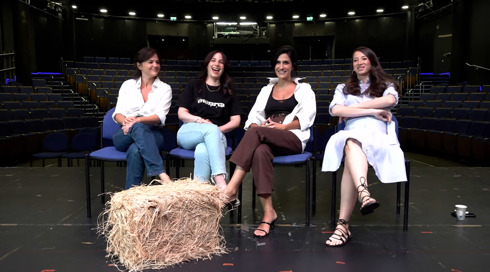 "לא חיכינו שמישהו יכתוב לנו": יוצרות התוכנית "מי זאת?" מדברות