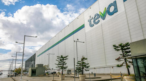 ביום שהציגו צמיחה בהכנסות: טבע הודיעה על פיטורי 2,900 עובדים