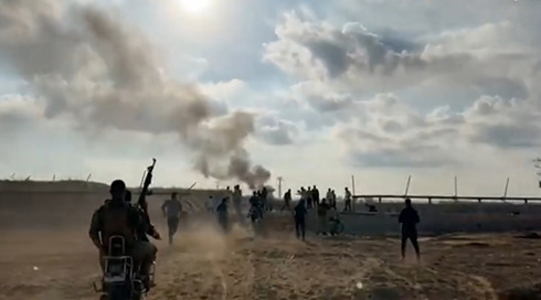 תחקיר הטבח: כך הגיב ראש אמ"ן להדלקת הסימים - והשיחה של איש השב"כ 20 דקות לפני תחילת המתקפה