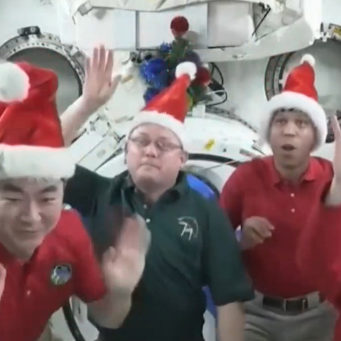 אמבולנס מהחלל: אסטרונאוטים פונו מתחנת החלל בגלל מקרה חירום רפואי