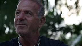 לחייך עם הכאב: האבות שאיבדו את בניהם במלחמה חוזרים לחיות ולומדים לגלוש