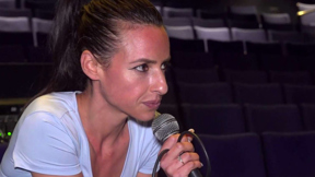 הנשק הסודי של התיאטרון הלאומי: פגישה עם הבמאית מירי לזר