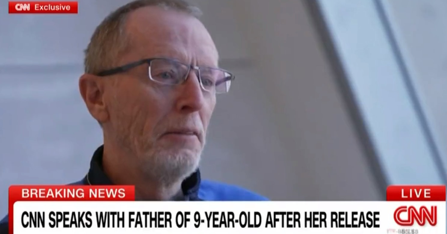 תומאס הנד אמילי הנד תומס הנד