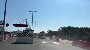 תיעוד בלעדי: מצלמת כאן חדשות בבסיס שהותקף בקפריסין