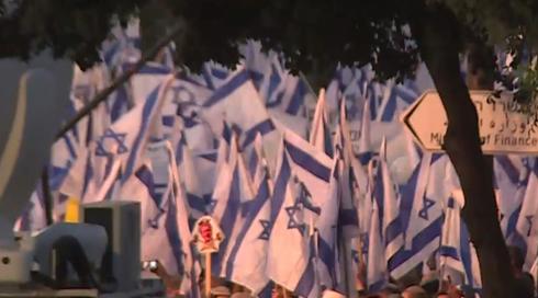 הפגנת הימין סחפה המונים - כולל את שר המשפטים