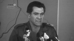 מסיבת עיתונאים עם הרמטכ"ל בתחילת המלחמה