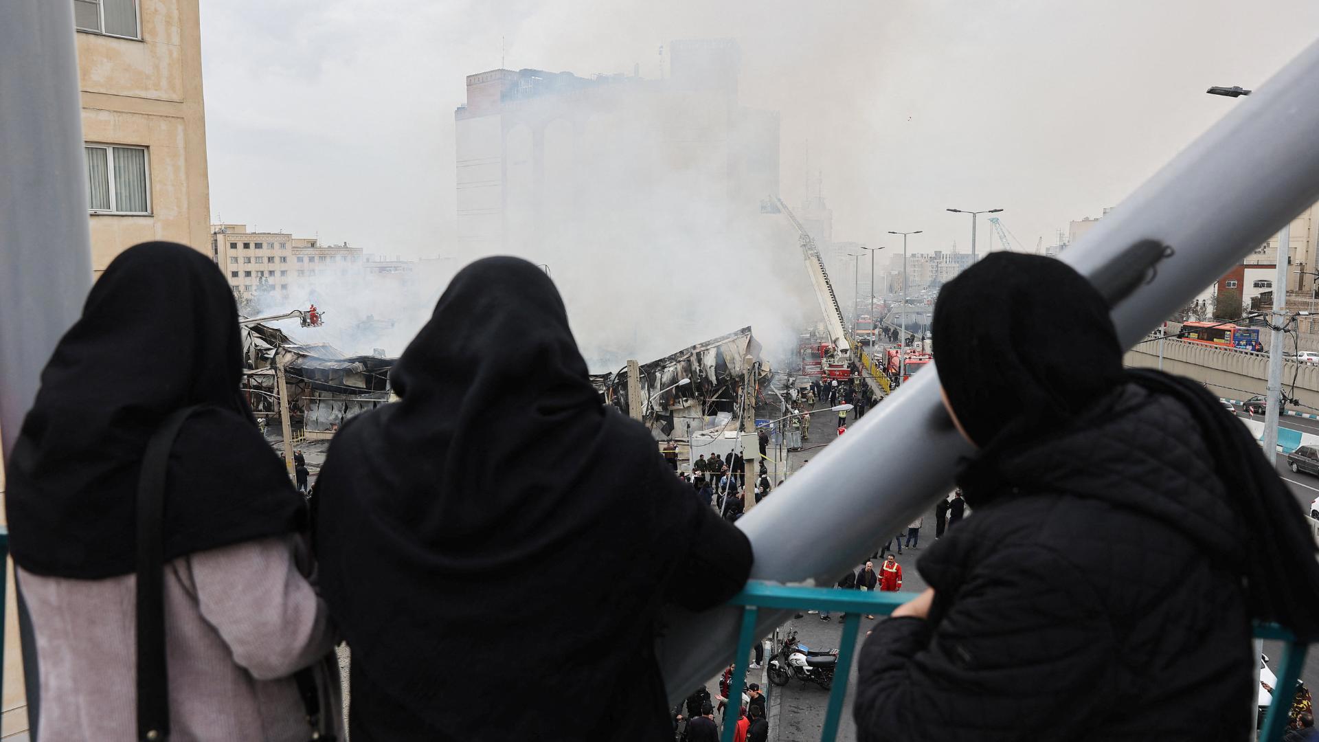 טהרן, מוקדם יותר החודש