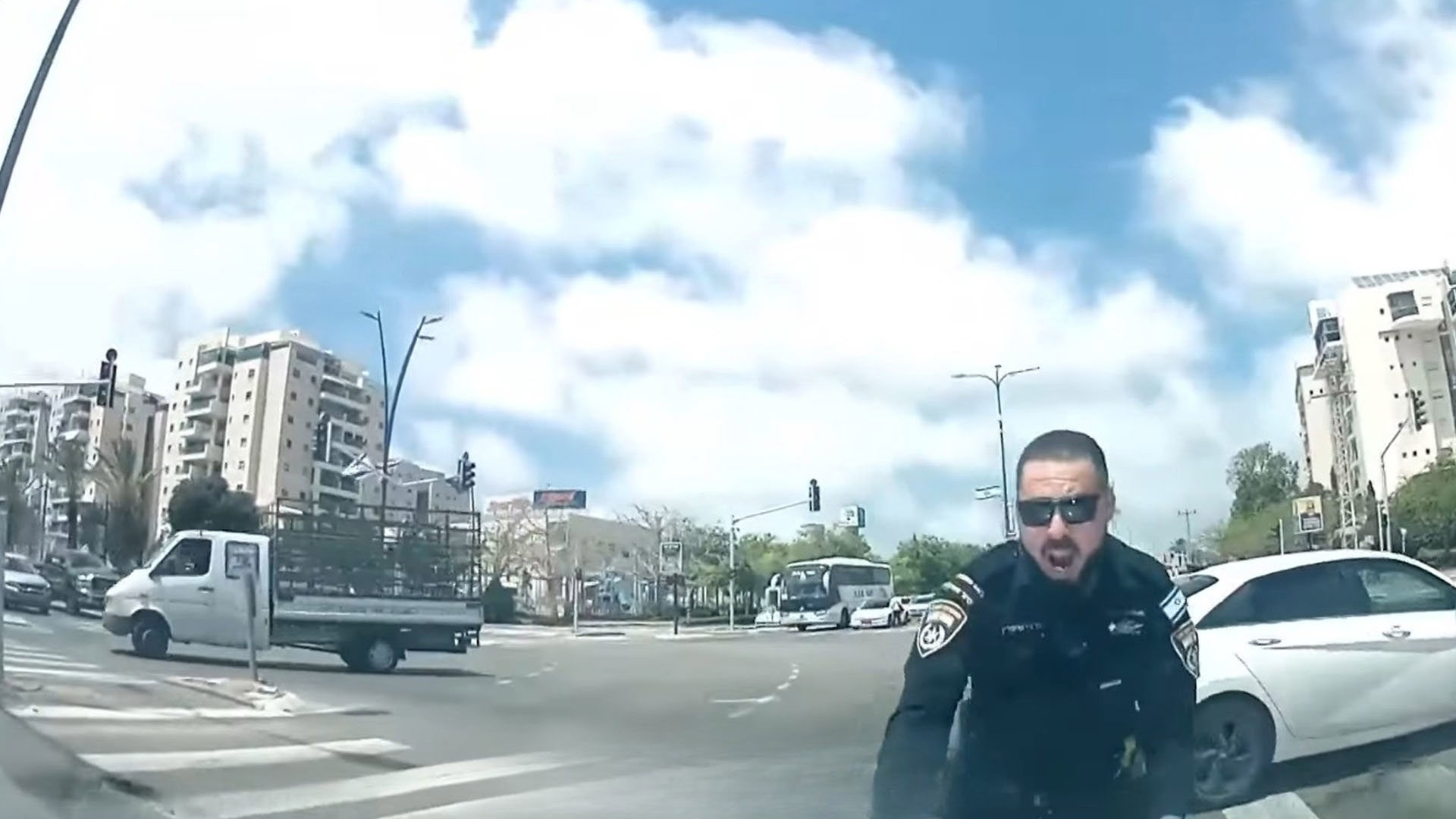 מרדף דרמטי בדרום: נהגת נמלטה מהמשטרה עם פעוט ברכב