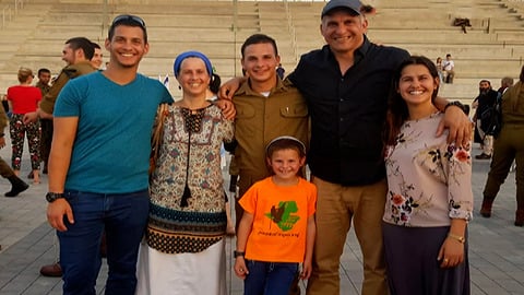אמבולנס המוות בנובה: שניים מהנרצחים נקברו בקברים של אחרים