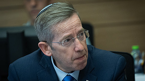 מזכיר הממשלה יוסי פוקס בוועדת חוץ וביטחון, אתמול