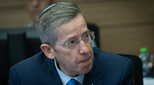 מזכיר הממשלה יוסי פוקס בוועדת חוץ וביטחון, אתמול