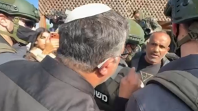 בן גביר מתעמת עם תושב בתראבין