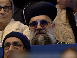 רב הנסתר: כוכב הטיקטוק שהתחזה לרב וגנב את ההצגה בטקס המשואות 