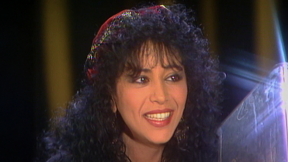 שיר אחד עונה 2 | פרק 11 - עפרה חזה: "אם ננעלו"