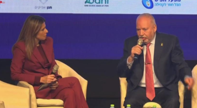 ליברמן בכנס ידיעות אחרונות