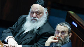 משה גפני ויצחק גולדקנופף בכנסת, ספטמבר 2025