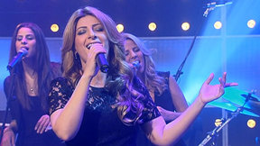 שרית חדד בתוכנית ניסים גרמה מארח. 2011