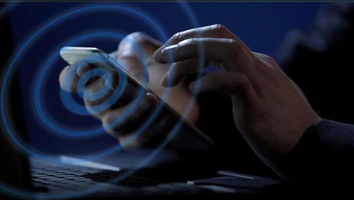 איכון טלפון