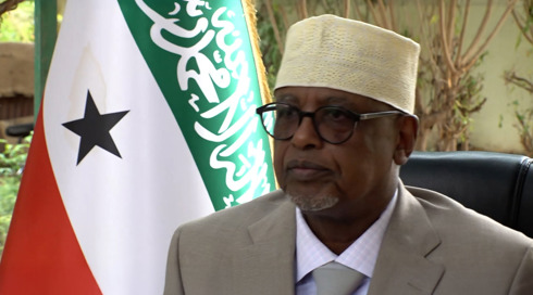 S0490976 ITEM03 T.00 08 13 15.Still001