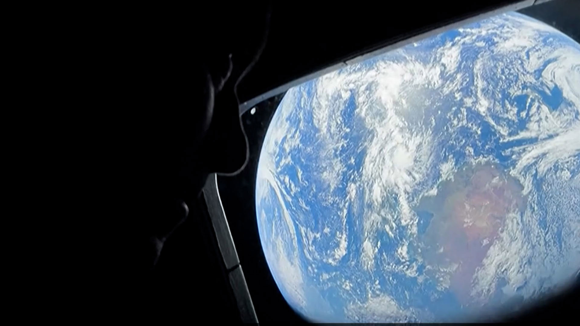 לראשונה מזה 50 שנה: משלחת ארטמיס 2 תקיף הלילה את הירח בטיסה היסטורית