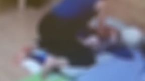 תיעוד הסייעת המתעללת בגן בהוד השרון