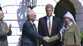 מההתנגדות התקיפה למדינה פלסטינית – ועד להסכמי השלום: ימי רבין | פרק 3