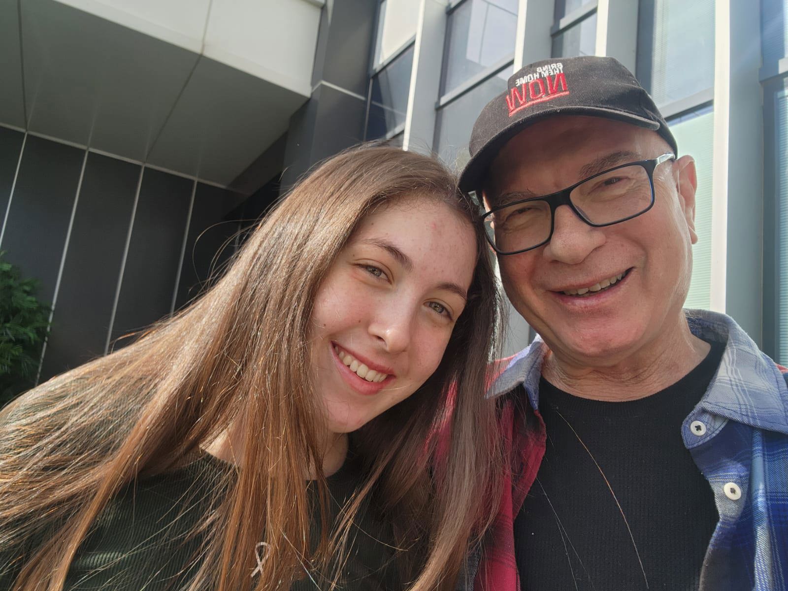 נעמה לוי וסבא שלה