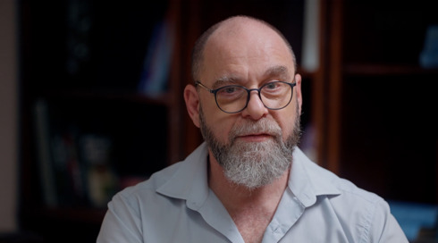 S0478175 1.00 18 07 19.Still001