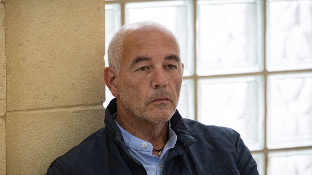 רונאל פישר בבית המשפט המחוזי בירושלים, בחודש שעבר