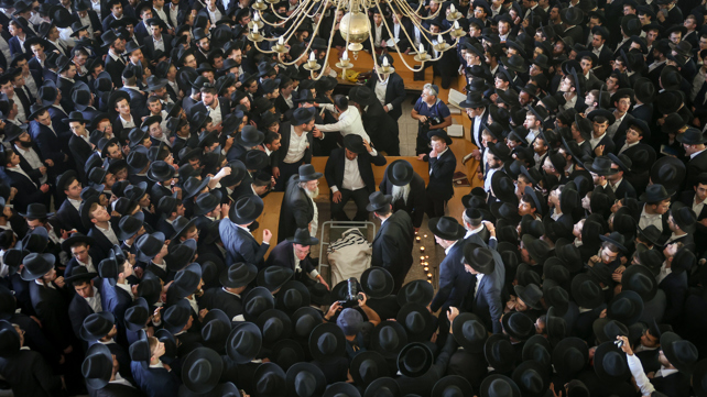 הלוויה הלווייה הרב גרשון אדלשטיין ישיבת פוניבז' בני ברק 30.05.23 F230530YS101