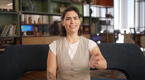 רות אלבז, חילונים במשרד.דיגיטל רות אלבז, חילונים במשרד