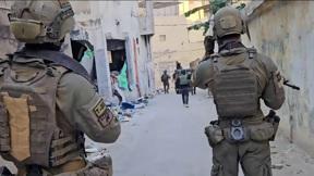 מנקים את מחנה הפליטים מטרור: הלוחמים שמנטרלים את ה"פצצות המתקתקות"