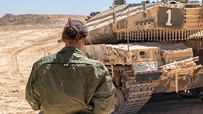 טנקיסטית, לוחמת