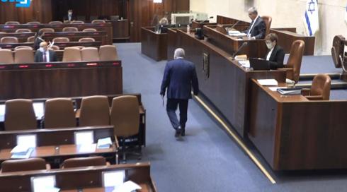 الخامسة في مكان 2.9