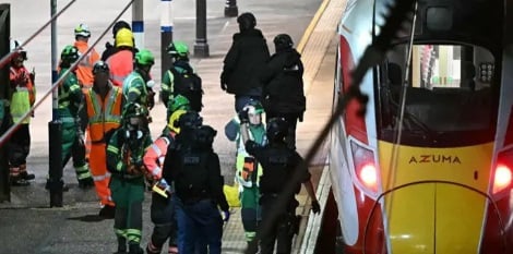 אירוע דקירה המוני ברכבת בבריטניה