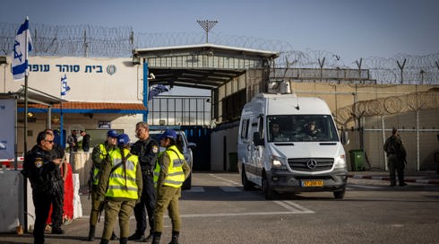 כמחצית מהאסירים הביטחוניים שריצו מאסרי עולם - שוחררו בעסקה